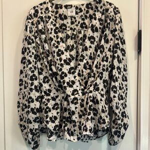 Cabi Black and White Floral Women's Top